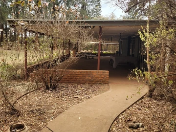 Hotel & Lodge