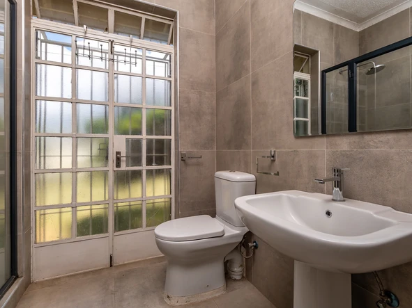 3 Bedroom Garden Flat