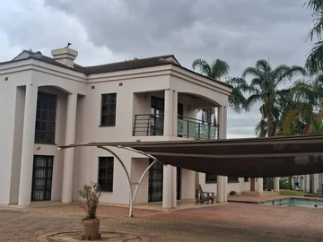 5 Bedroom House