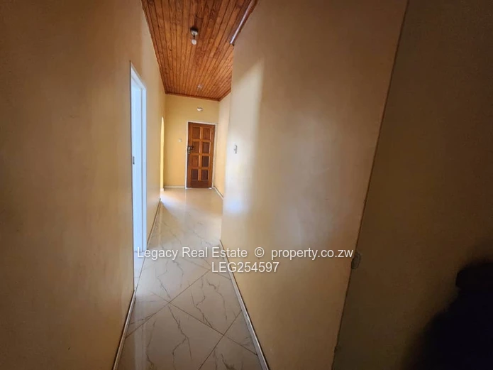 Spacious 3-Bed New Marlborough — Fitted Kitchen, Tiled Baths & Cottage (Sole Mandate)