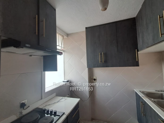 Neat bachelor apartment in a prestigious block