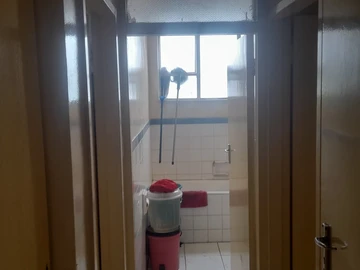 2 Bedroom Flat & Apartment