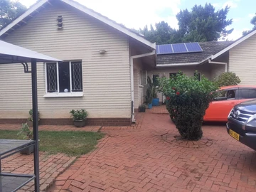 Spacious 3 bed house for sale in Greystone Park
