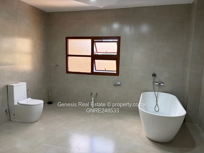 Palatial double story for sale in Gletwin