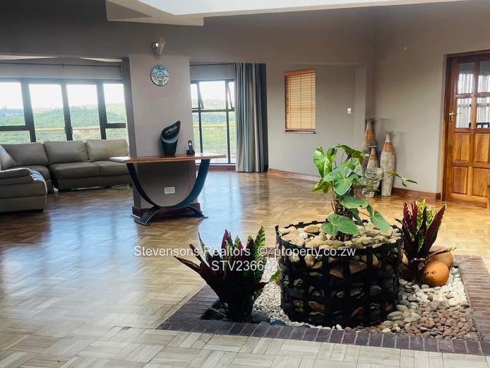 Palatial Establishment With Panoramic Views! (Sole Mandate)