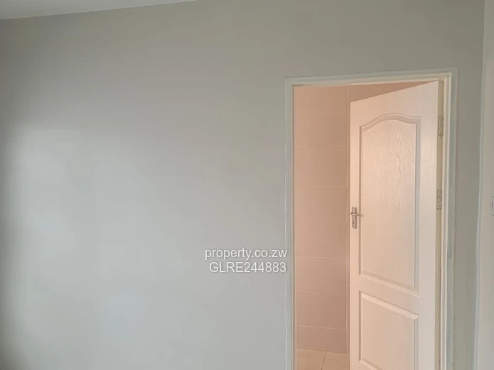 Freshly Renovated 3-Bed with Borehole in Madokero