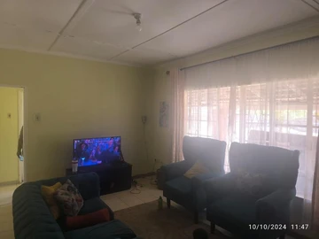 House In Mabelreign  For Sale