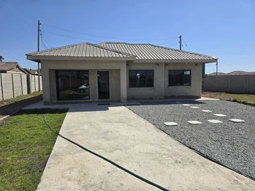 New Avonlea 3 bed cluster to let