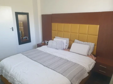 Flat & Apartment