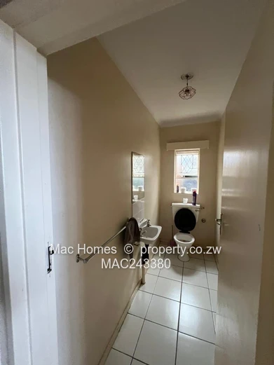 Avonlea 3-Bed Duplex Apartment - Borehole & Garden