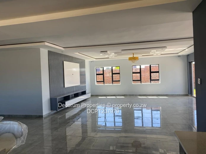 Spacious home in Mt Pleasant Heights 