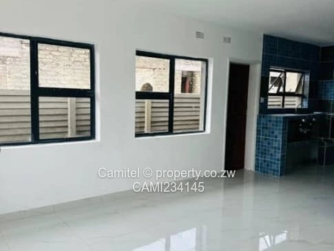 Stylish 4-Bed Home in Damofalls on 200m² with Borehole