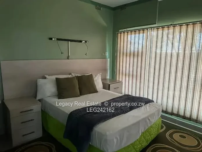 Fully Furnished 3 Bedroom Cluster for Rent – Avondale West