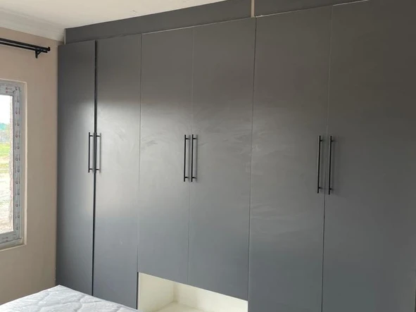 3 Bedroom Flat & Apartment