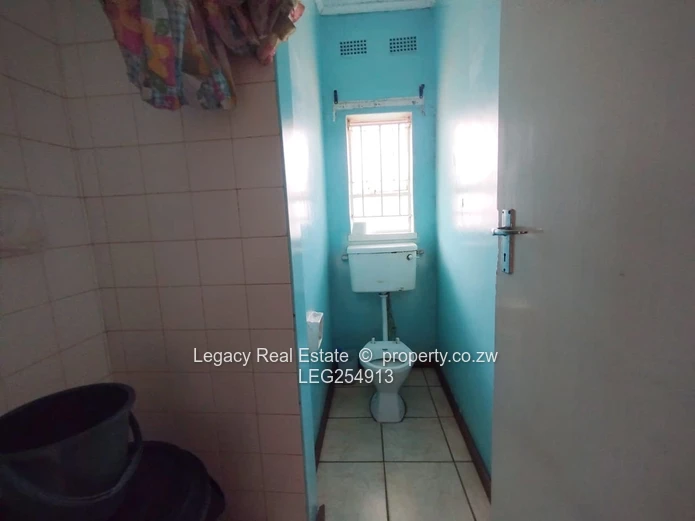Fully Furnished 5-Bed with a small cottage on 887m² in Ashdown Park, Harare