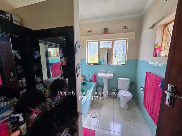 Idyllic Family Home in serene neighbourhood 