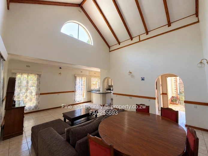 Contemporary Home in Qalisa
