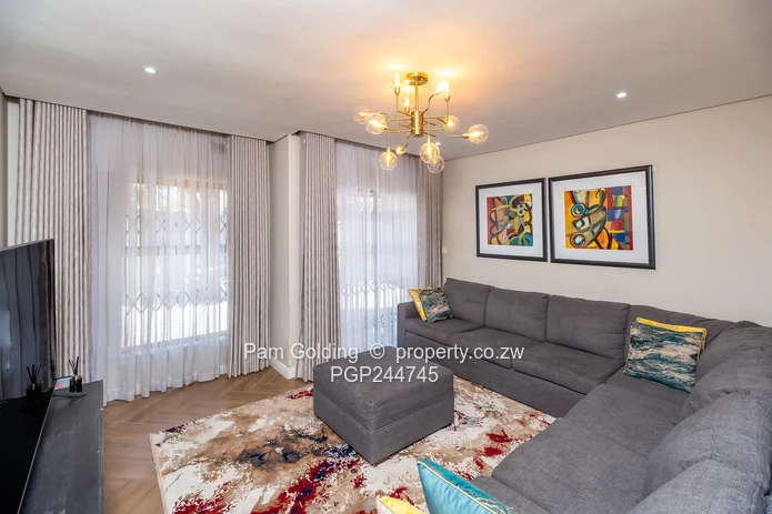 Move In Ready Compact Modern Family Home!!!! (Sole Mandate)