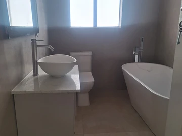 4 Bedroom Garden Flat