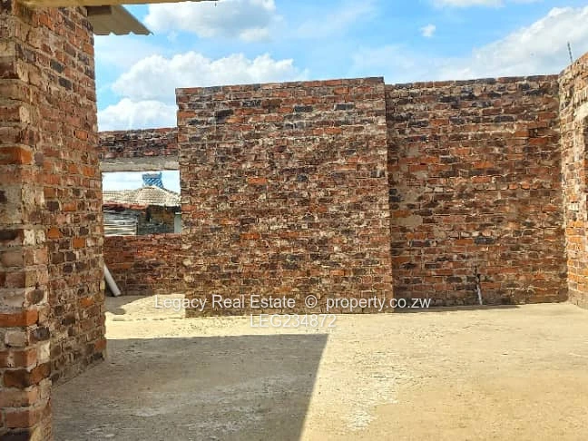 Sandton Phase 2 Corner Stand with Cottage .