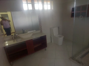 Farm & Agricultural Land