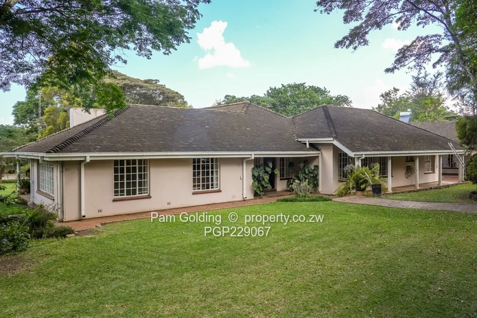 Two Acres on Kew Drive