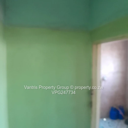 Glen Norah A house for sale