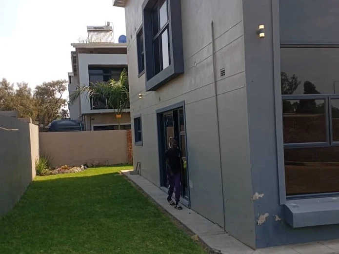 Highlands townhouse to rent 
