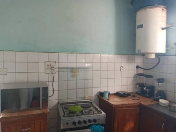 3 Bedroom Flat & Apartment