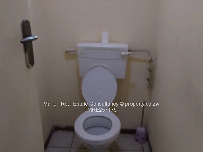 2 Bedroom Flat, Bulawayo CBD FOR SALE