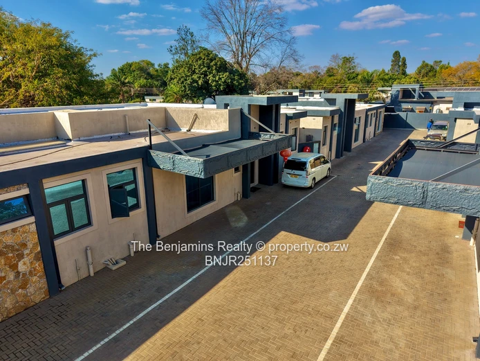 4 Bed Modern Villas-Mt Pleasant