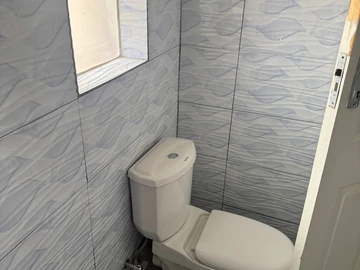 3 Bedroom Flat & Apartment