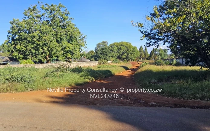 Greendale 2000m² Stand — Tarred Road & Main Road Frontage