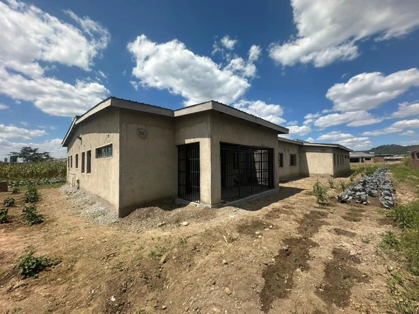 5 Bedroom House