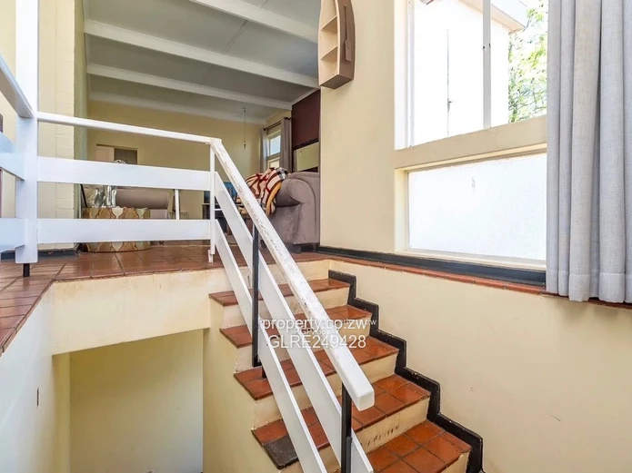 Greystone Park: Modern 4-Bed Home, 4,523m² Grounds & Borehole