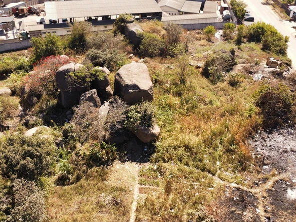 Commercial & Industrial Land