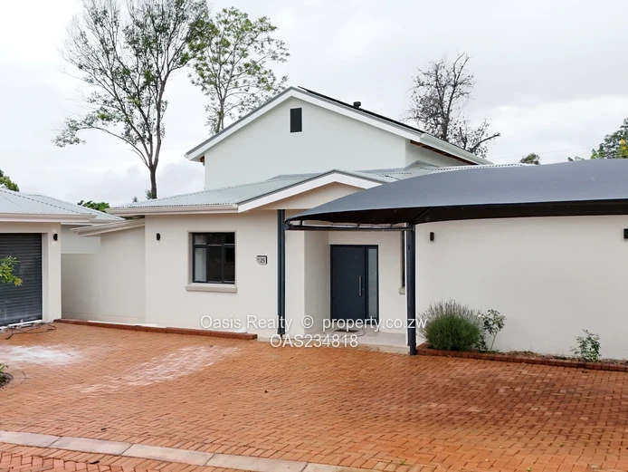 Modern Executive Townhouse - Luxury Living Redefined