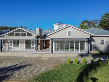5 Bedroom House