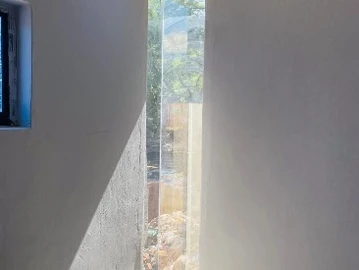 2 Bedroom Flat & Apartment