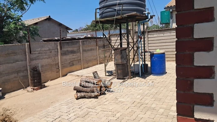 4bedroom house for rent