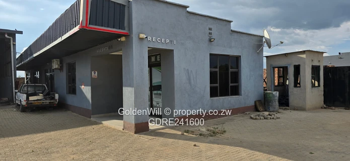 Southly Park Garage/Warehouse/Offices  For Rental 