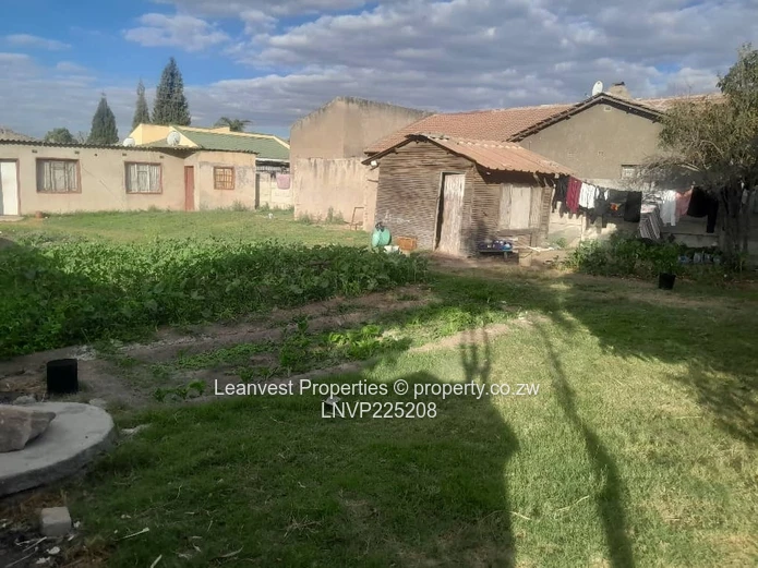 Residential Stand with Title Deeds for Sale