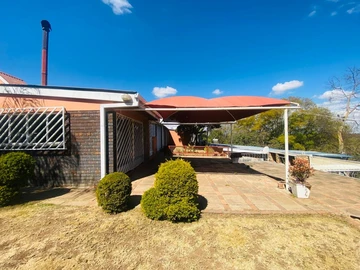 Neat Accommodation To Let