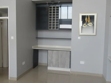 3 Bedroom Flat & Apartment