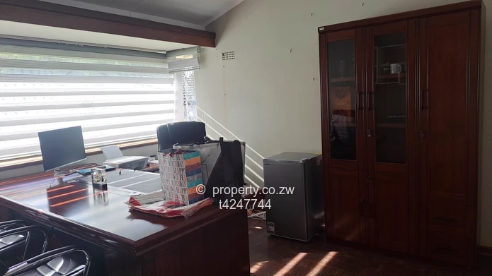Hillside 3 bedroom house to rent as offices 