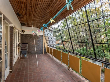 3 Bedroom Flat & Apartment