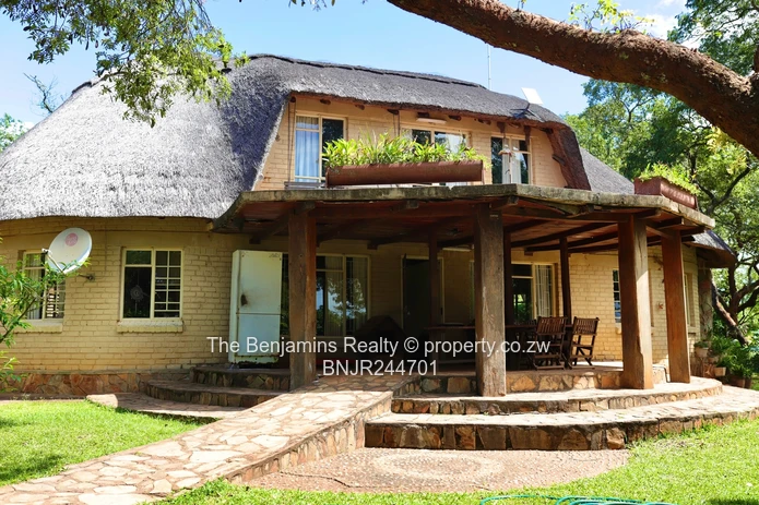 House for sale in Bushmead Masvingo (Sole Mandate)