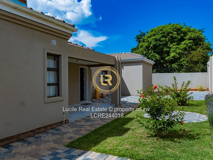 Mordern Townhouse for Rent/Mandara