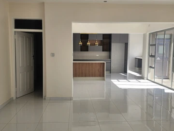 6 Unit Townhouse Complex