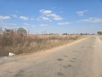 Commercial & Industrial Land